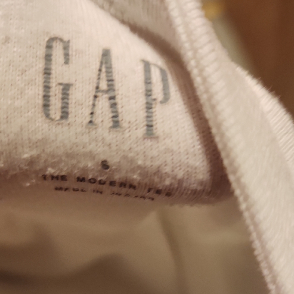 GAP Cream Long Sleeve Women's Top - Picture 3 of 3